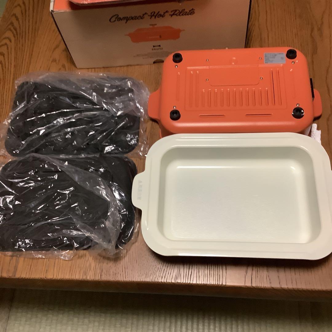 ブルーノ　コンパクトホットプレート　プレート2枚＆セラミック鍋　シリコントング付