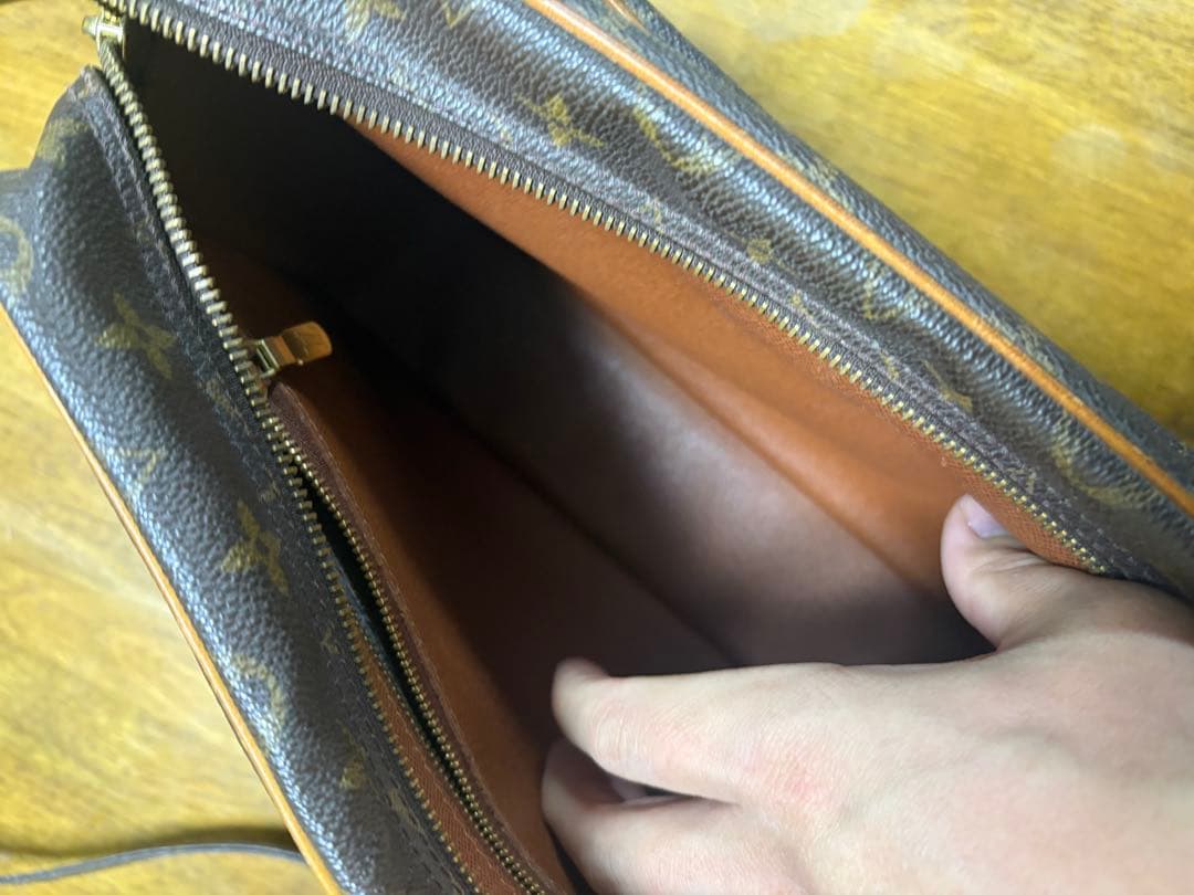 Louis Vuitton ナイル　ショルダーバッグ ブラウン