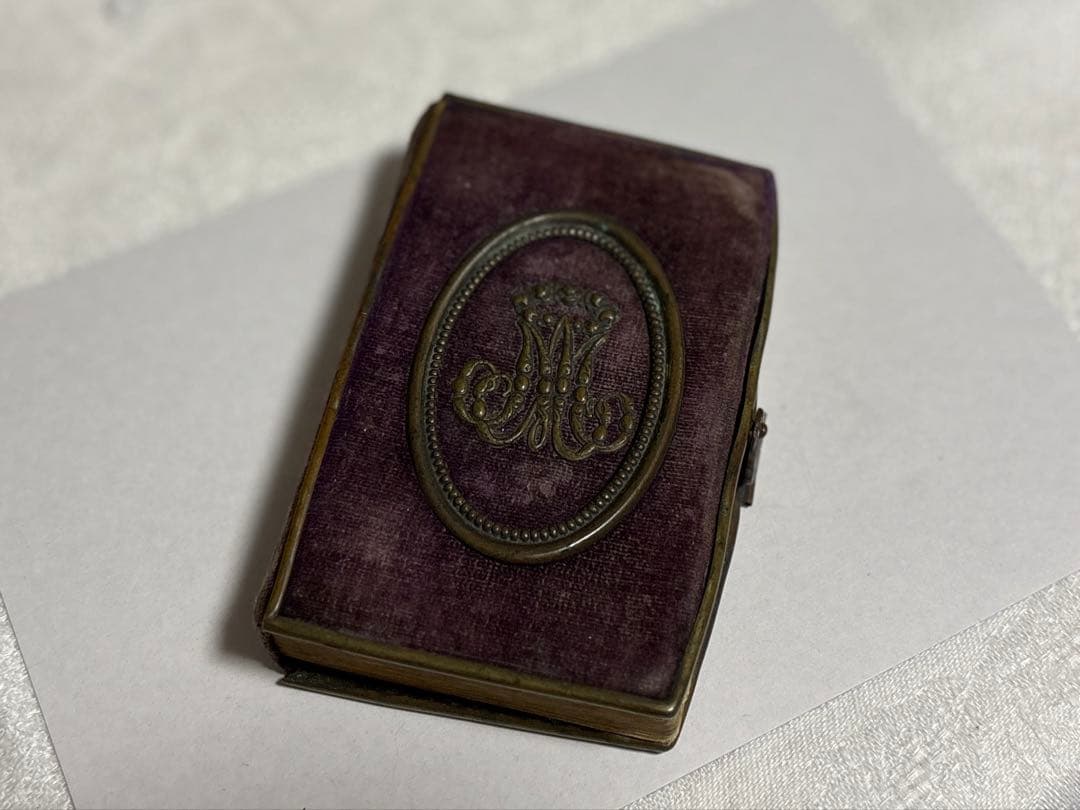 紫モノグラム2冊セットフランスアンティーク◇聖書◇祈祷書◇ミセル◇金彩パープル