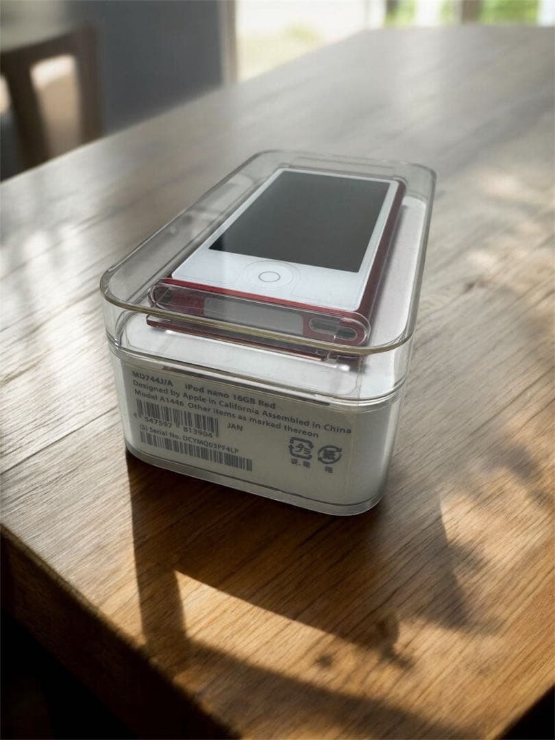☆未使用品☆iPod nano 第7世代 レッド 16GB Apple純正
