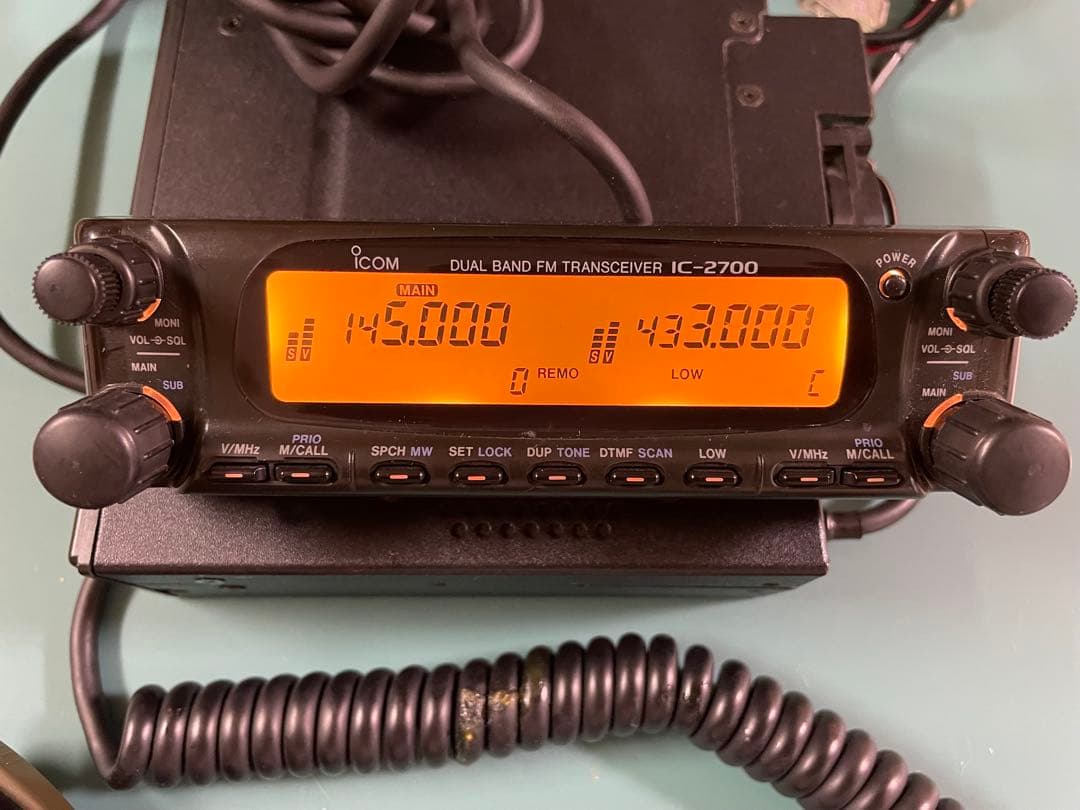 Icom IC-2700 トランシーバー