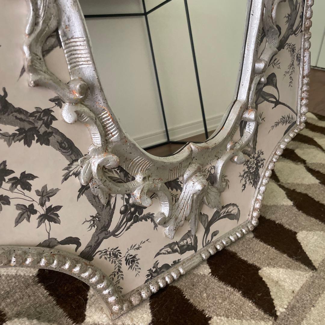 クラシックな花柄オーバルミラー　エルシオ