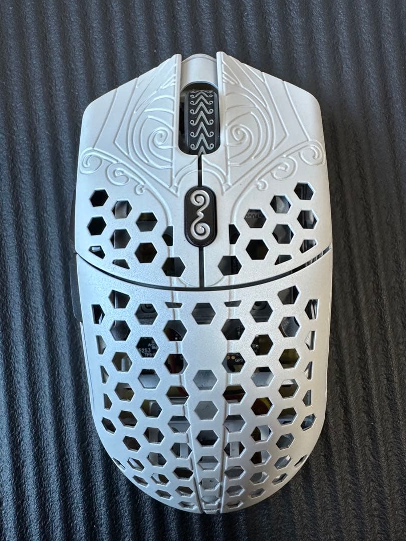 超美品 Finalmouse Starlight12 Pegasus M