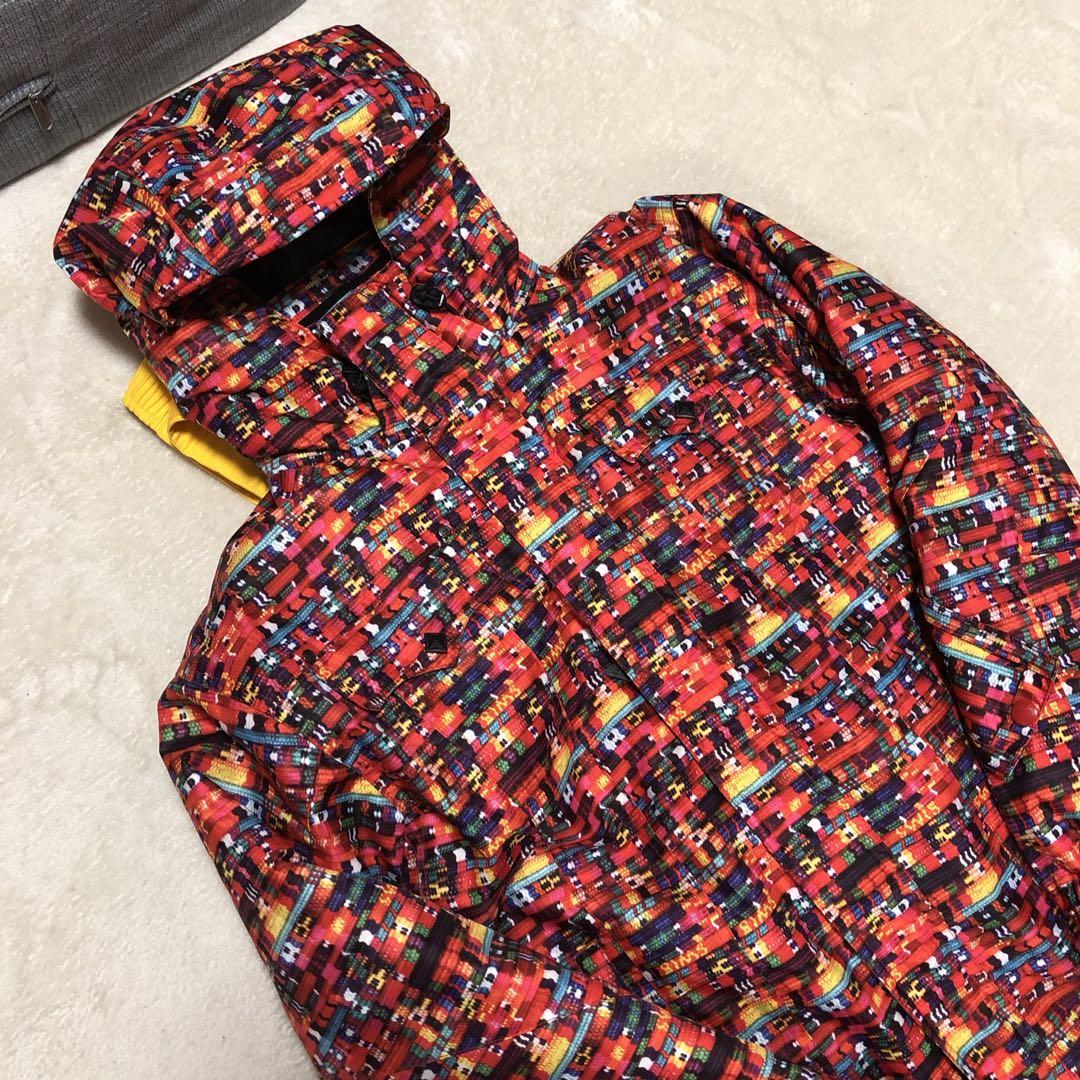 【未使用タグ付き含む】スノーウェア　サイズ160　デサント　マルチカラー