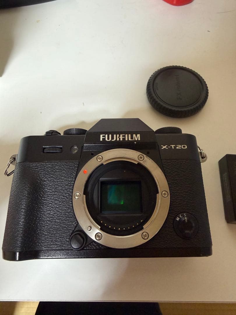 FUJIFILM X-T20 ミラーレスカメラ 本体