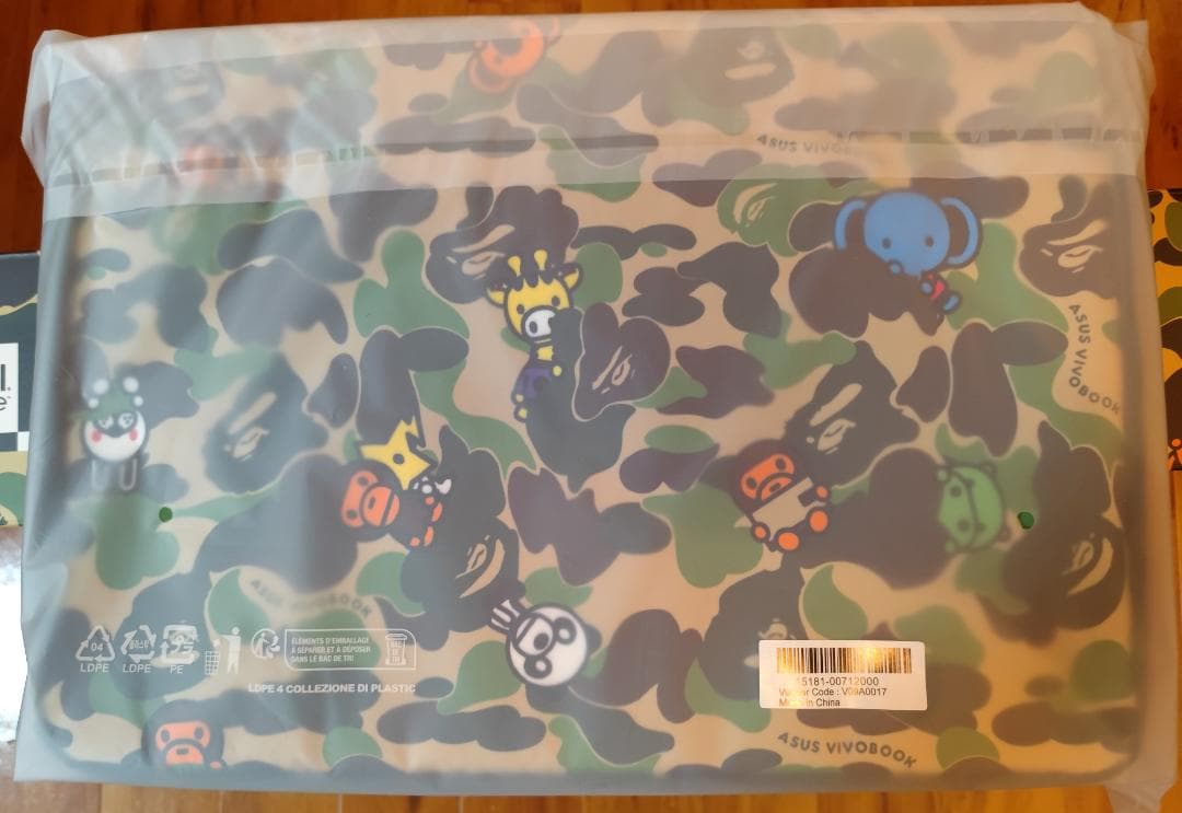 asus vivobook BAPE の付属品