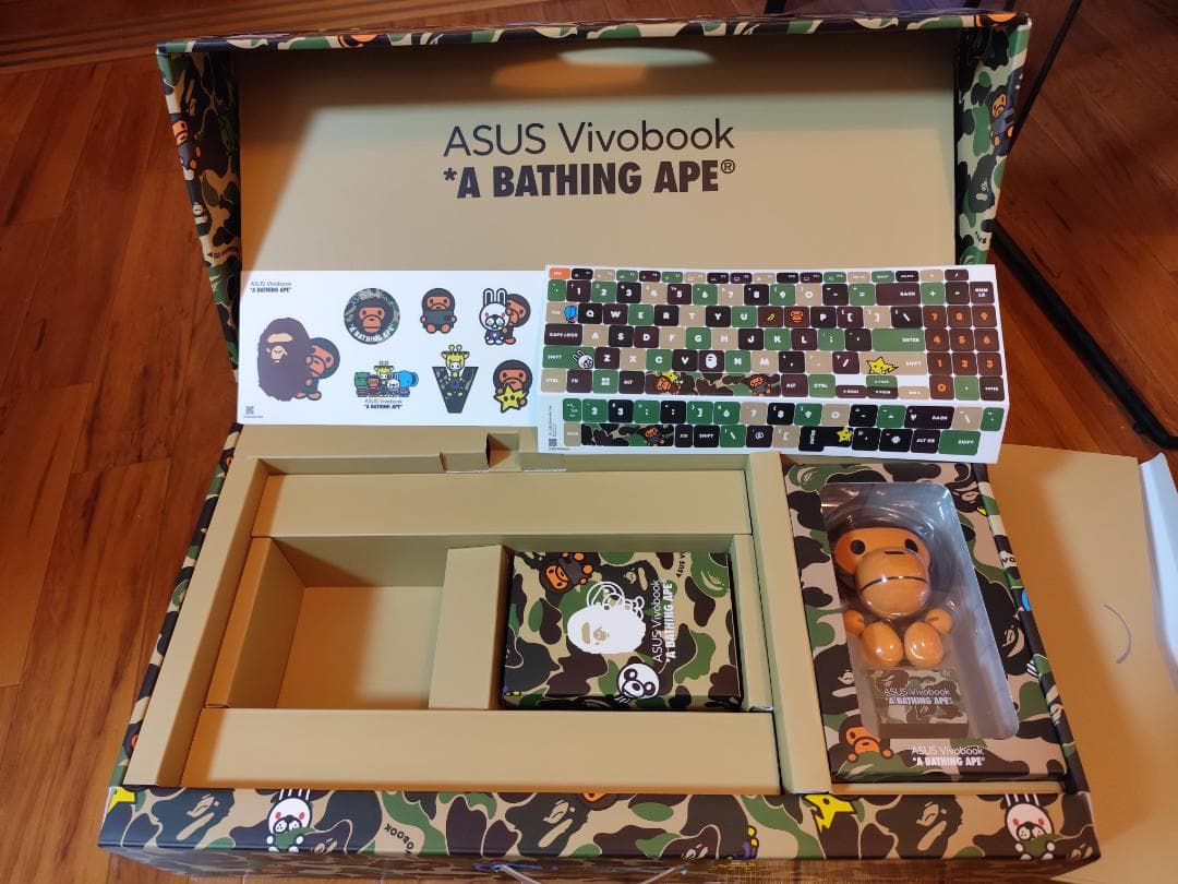 asus vivobook BAPE の付属品