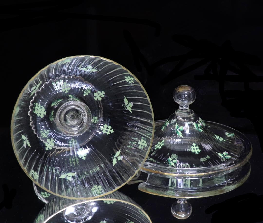 オールド・バカラ 稀少1880年頃金彩エナメルアザミ&ロレーヌ十字大型コンポート