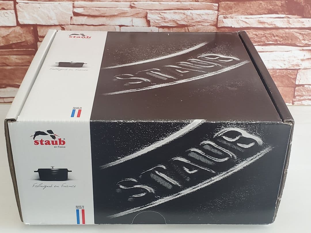 【正規品シリアルナンバー付/週末価格】staubピコ・ココットラウンドストウブ