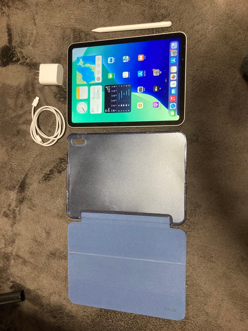 美品　iPad第10世代