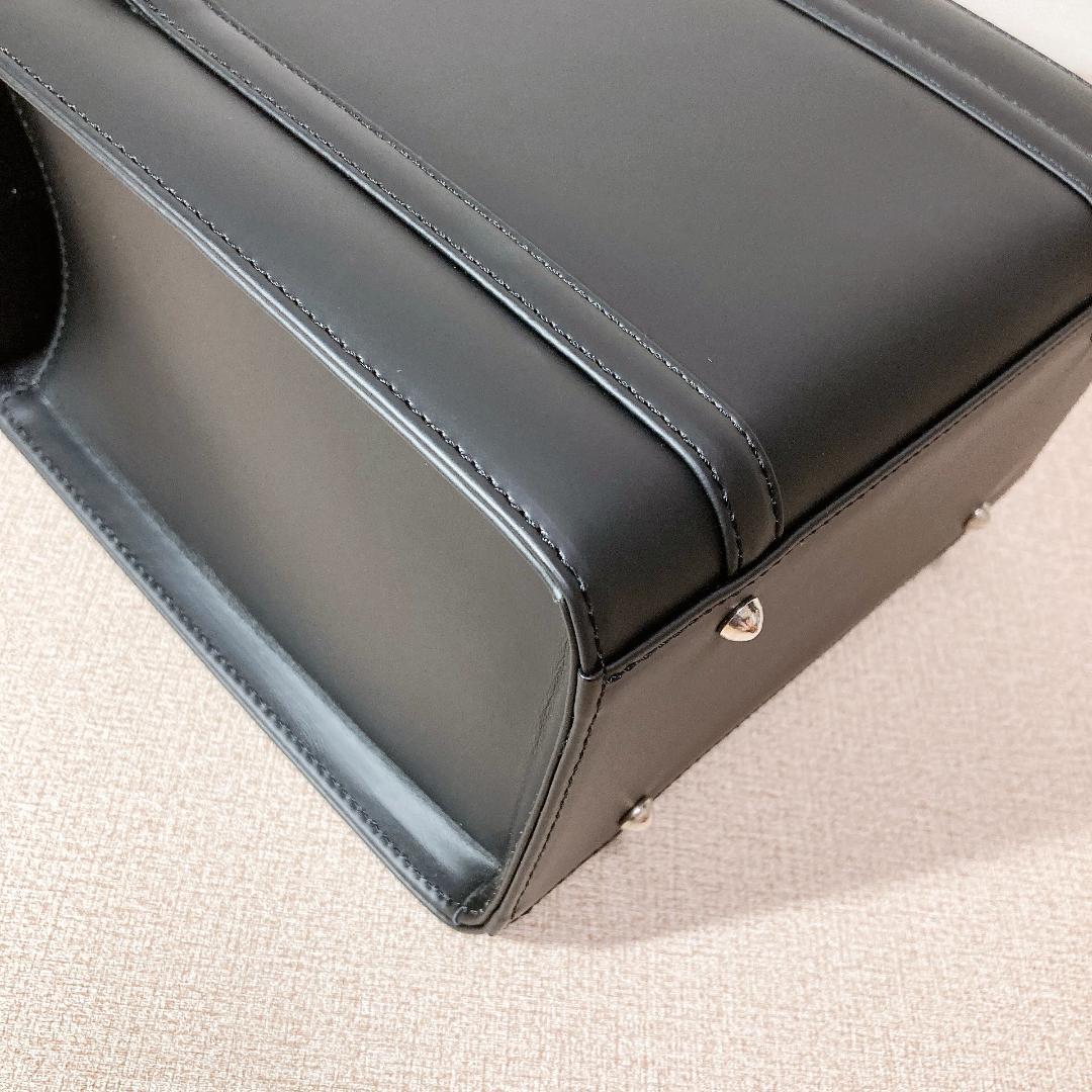 Burberrys バーバリー ハンドバッグ カーフレザー