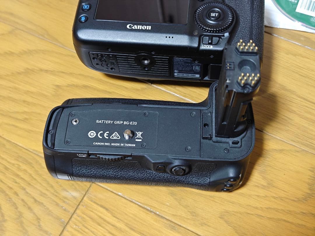 Canon EOS 5D Mark IV . BG-E20 . バッテリー各種