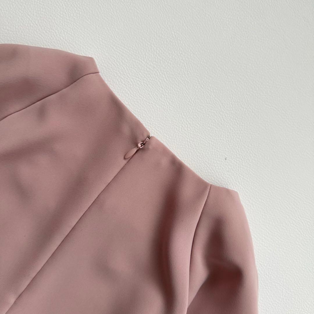 美品✨25SS✨3.5万✨アドーア　ダブルストレッチブラウス　立体ギャザー