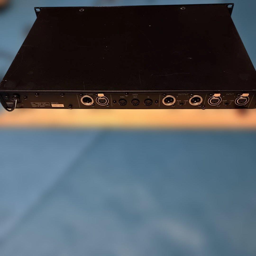 Yamaha YDG2030 デジタルグラフィックイコライザー