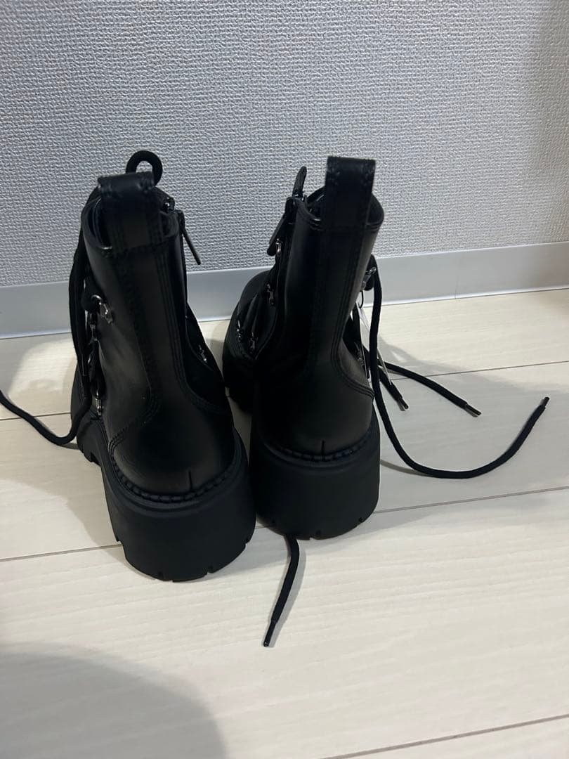 激レア　新品未使用　ZARA ボリュームレースアップブーツ　39 25 24.5