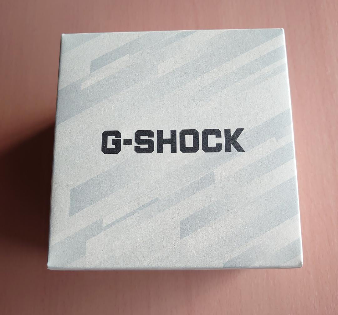 【美品】 G-SHOCK DW-H5600-1JR G-SQUAD 光学式センサ