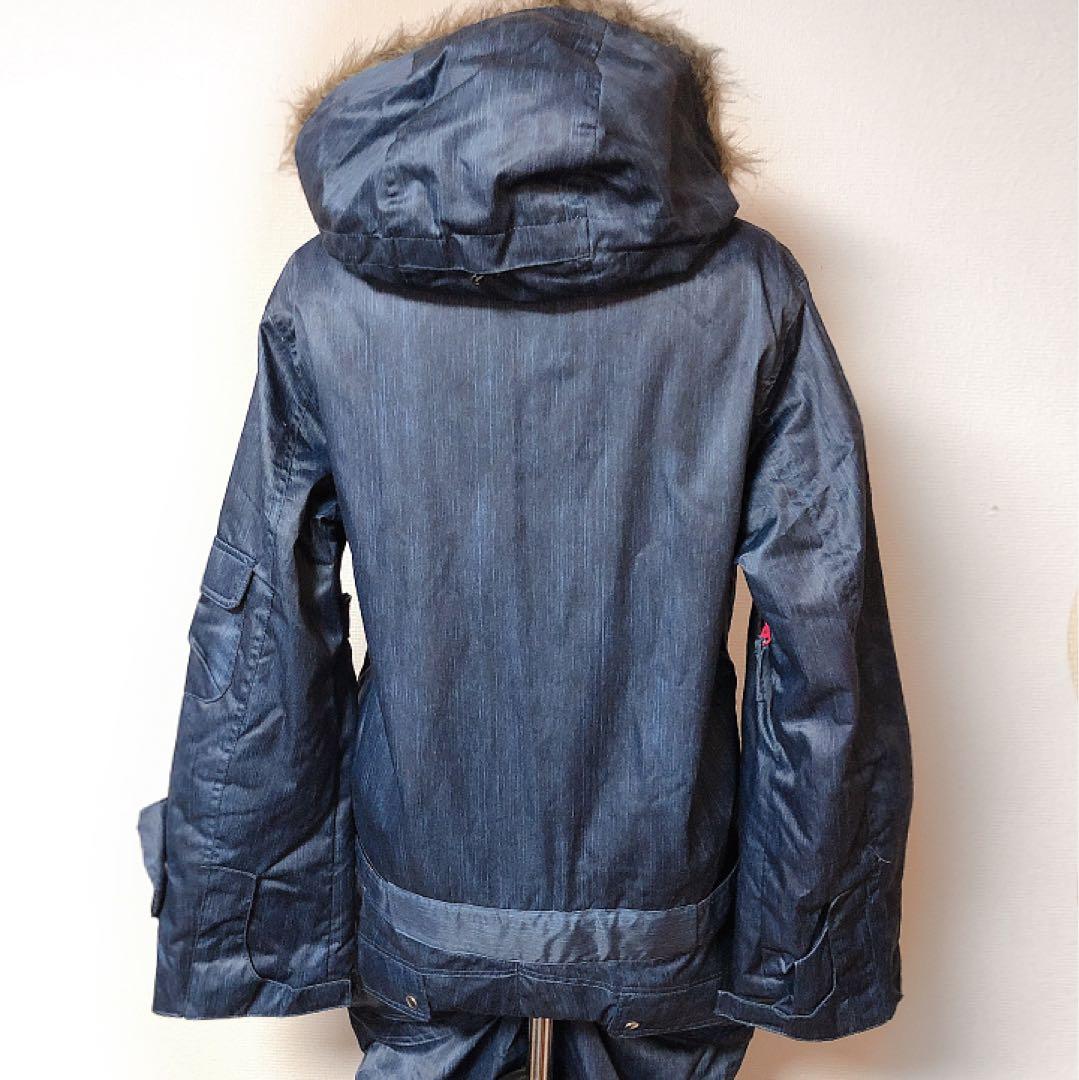 定価4万　タグ付き　シークレットガーデン　スキーウェア　　M
