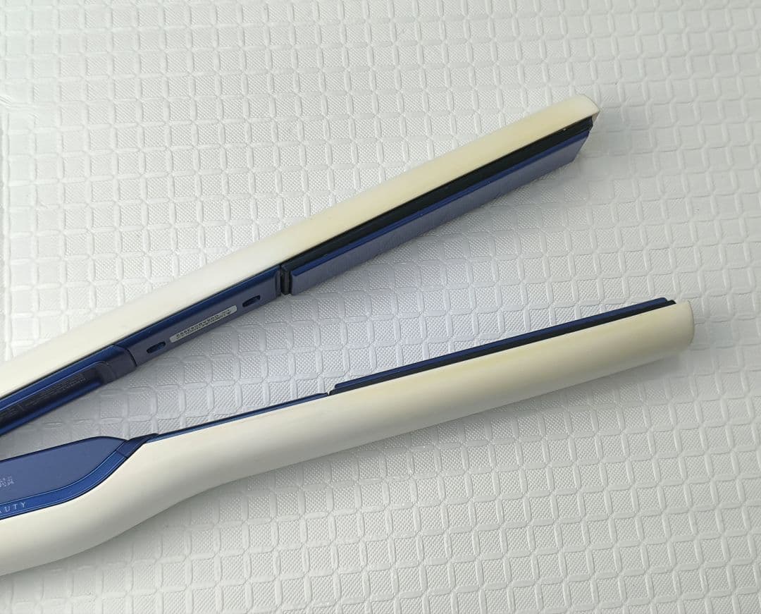 ヘアビューロン 3D Plus ストレート　リュミエリーナ ヘアアイロン　92