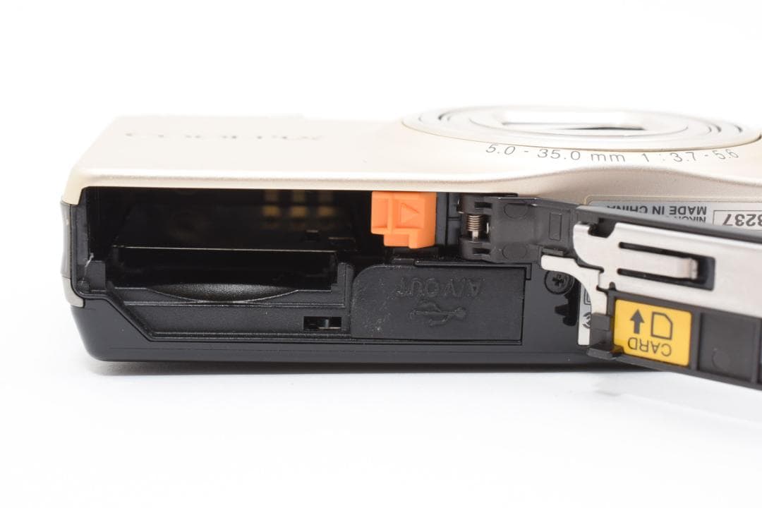 【極美品】Nikon COOLPIX S6000 シャンパンシルバー　動作確認済