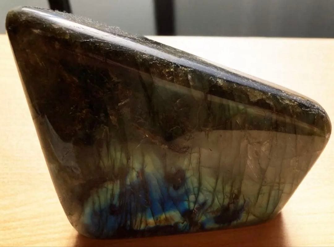 ✨週末限定セール✨ラブラドライト特大924g マダガスカル産 ブルーシラー磨き