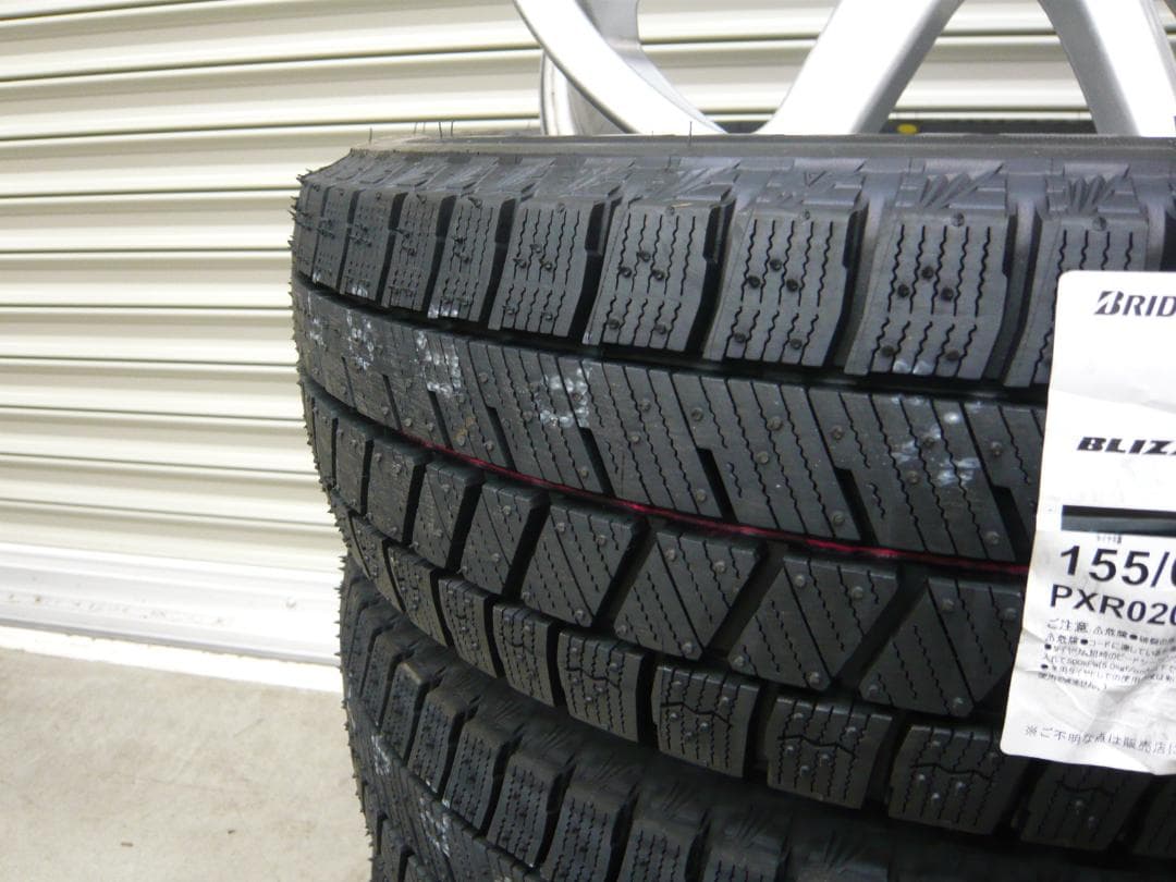 送料込☆ブリヂストンVRX3☆155/65R14☆スタッドレスセット