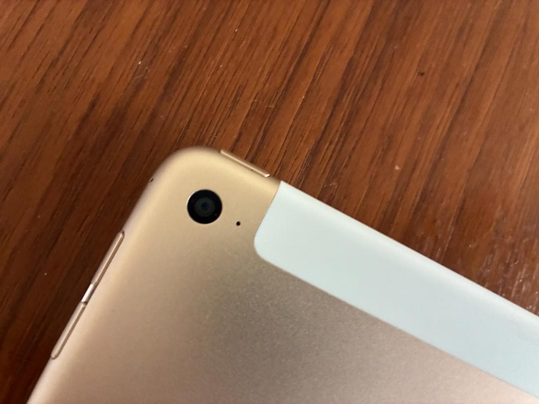 iPad mini4　ゴールド 16GB SIMフリー