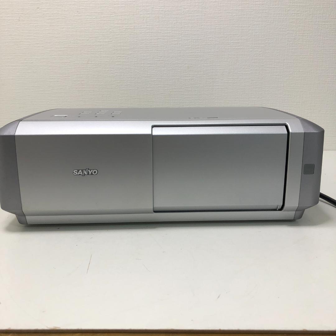 送料無料 液晶プロジェクター SANYO LP-Z4 302時間　250927