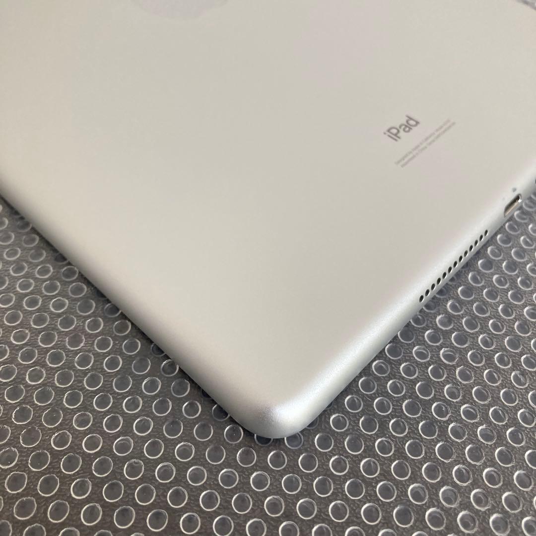 2712【早い者勝ち】美品☆iPad7 第7世代 32GB WIFIモデル☆