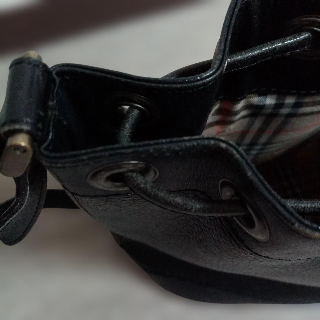 バーバリー 巾着　レザー　ショルダーバッグ