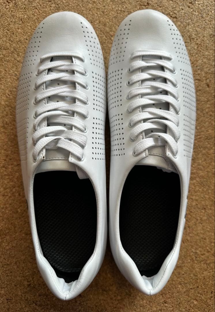 nimbl AIR White 43.5 未使用