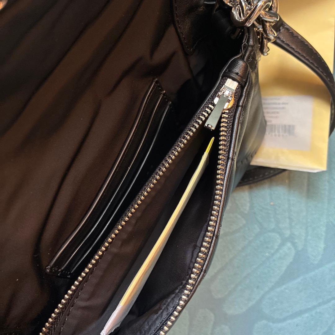 新品　お洒落★マーク ジェイコブス キルティングJ Marcミニショルダー