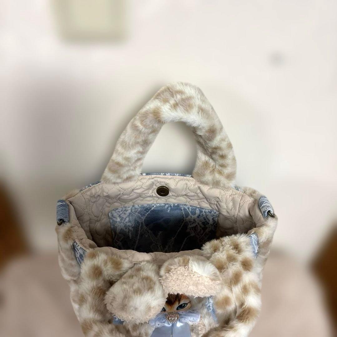 黒*こ様 コヤンイサムチョン　うさぎボリちゃん　ふわモコ　ラウンドトート