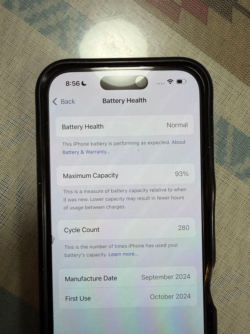SIMフリー美品iPhone 16本体128GB 白