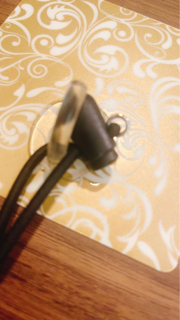 ミュウミュウ　MIUMIU ミニバッグ　スマホショルダー　ブラック