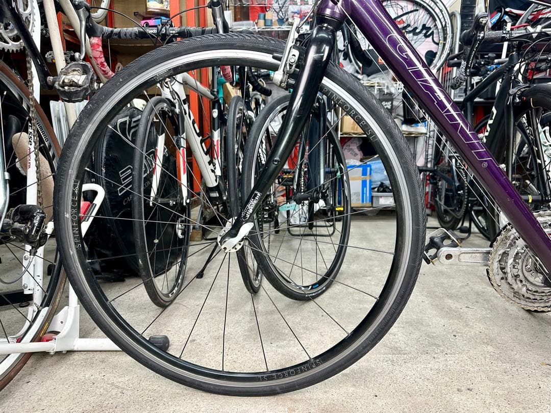 エスケープR3 基本分解発送送料無料！近県の方完成車直接配送等ご相談ください！