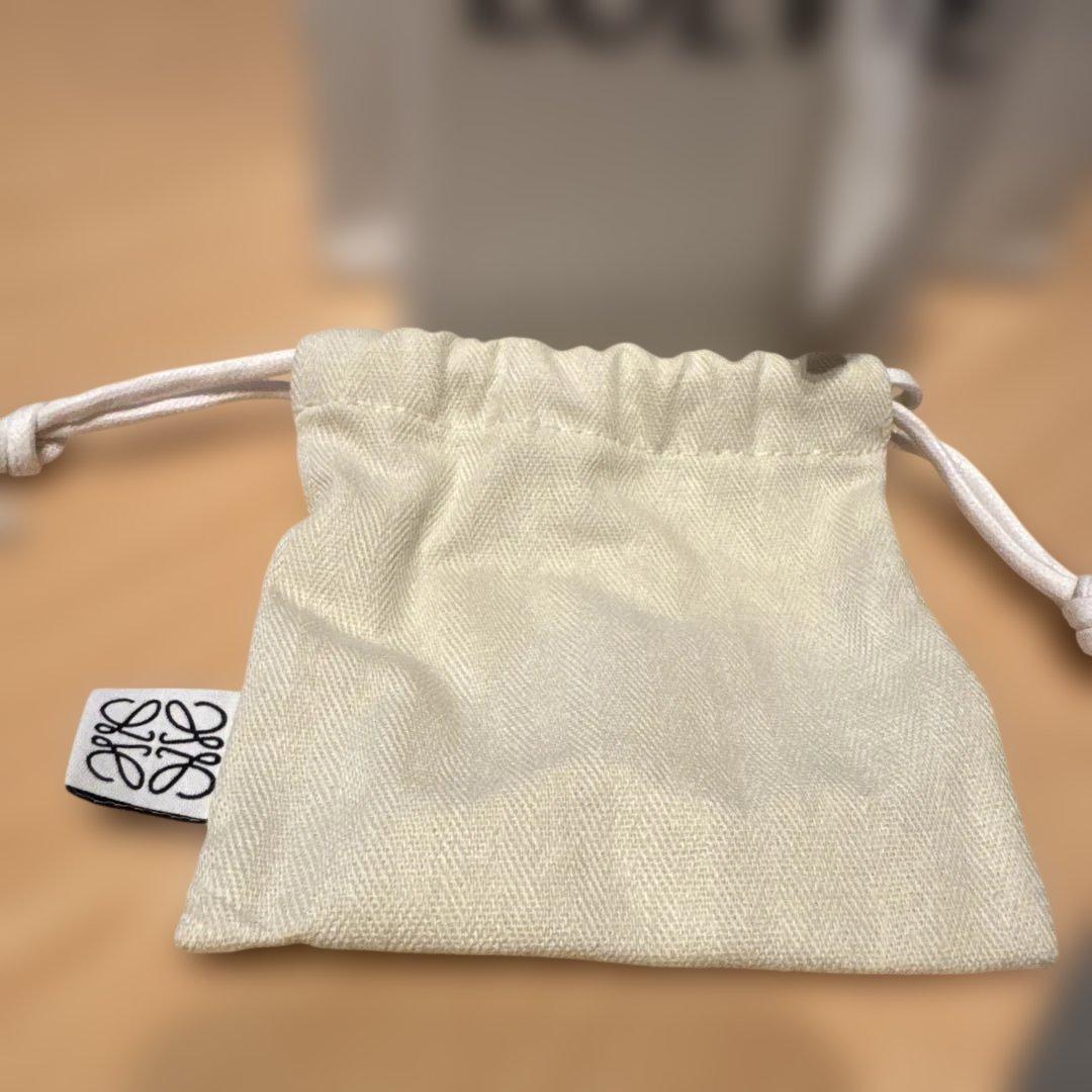 LOEWE ブローチ 【ピンクゴールド】