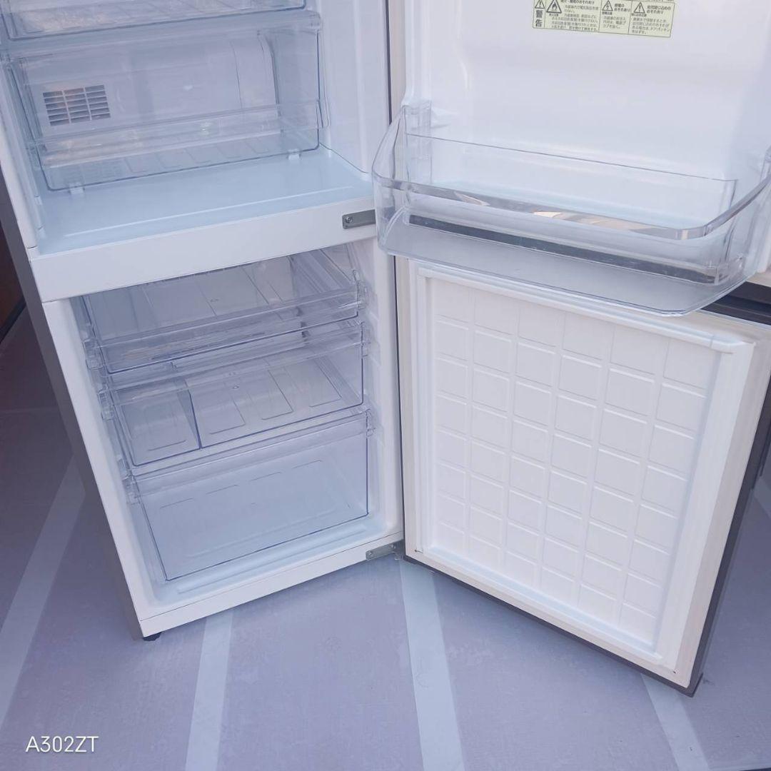 C05D9送料設置無料　SHARP　人気モデル 大型冷蔵庫　271L