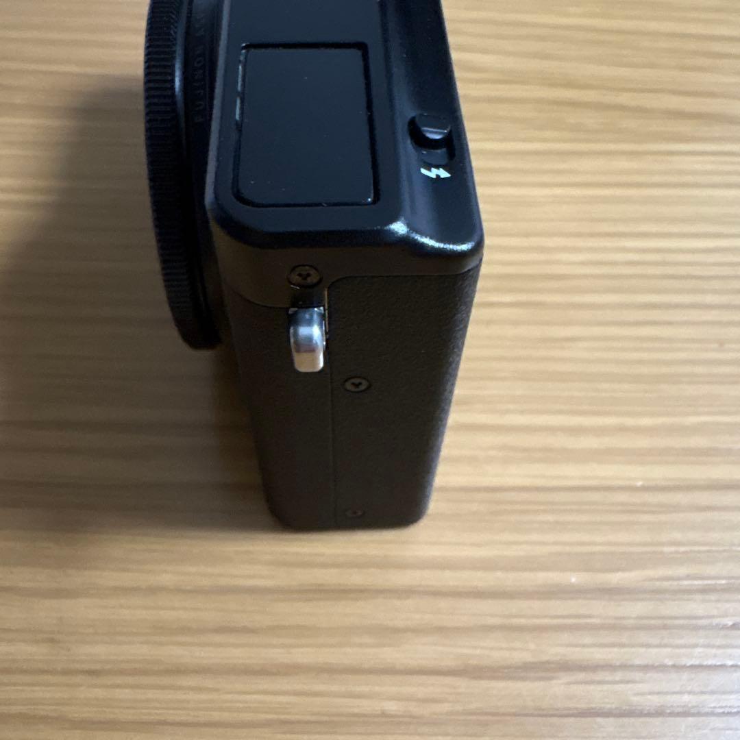 FUJIFILM （富士フイルム）XQ1 デジタルカメラ ブラック
