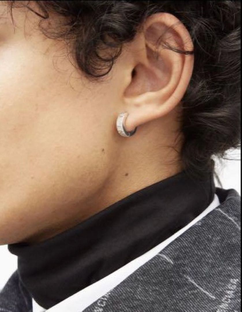 【美品】BALENCIAGA フープ ピアス ロゴ FORCE STRIPED