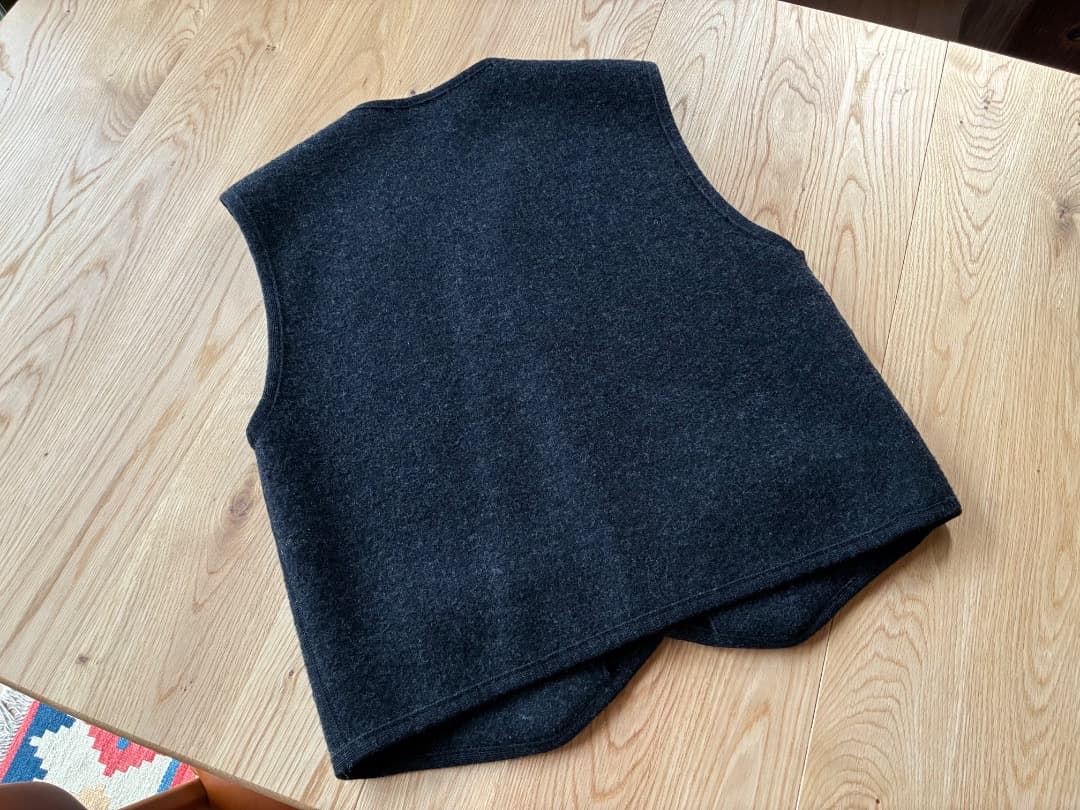 agnès b.　アニエスベーオム　ウールベスト　フランス製