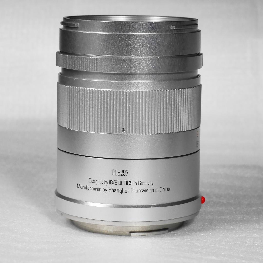 【極美品】IBERIT 75mm f/2.4シルバー，専用フード付，ソニーE用