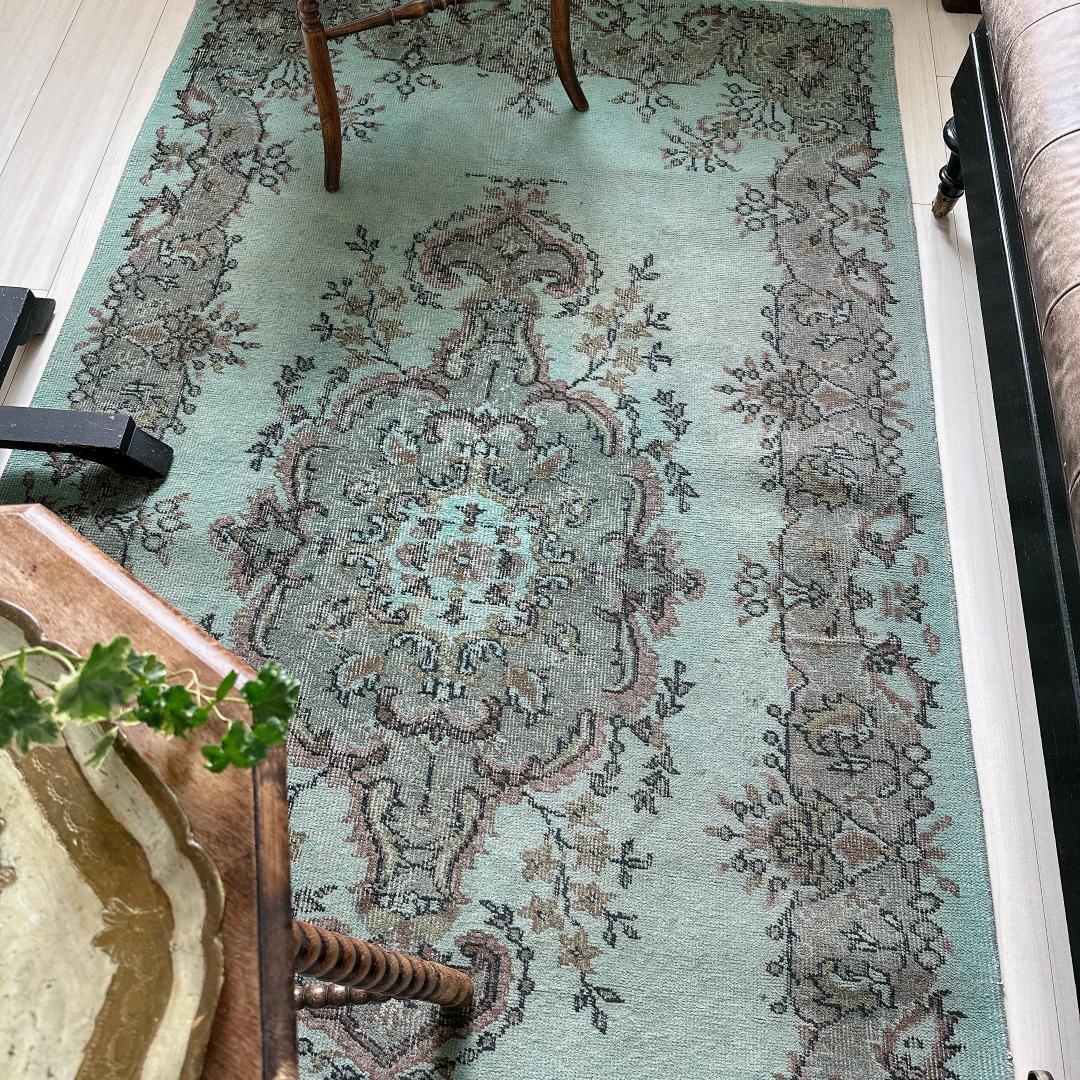 トルコ ヴィンテージラグ A58 ターコイズブルー カーキ ピンク オーバーダイ