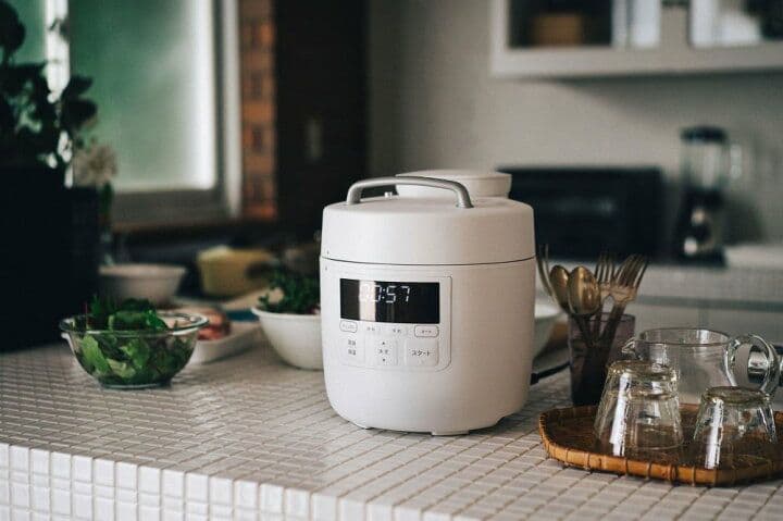 未使用品!! siroca シロカ 電気圧力鍋 レッド SP-2DS271