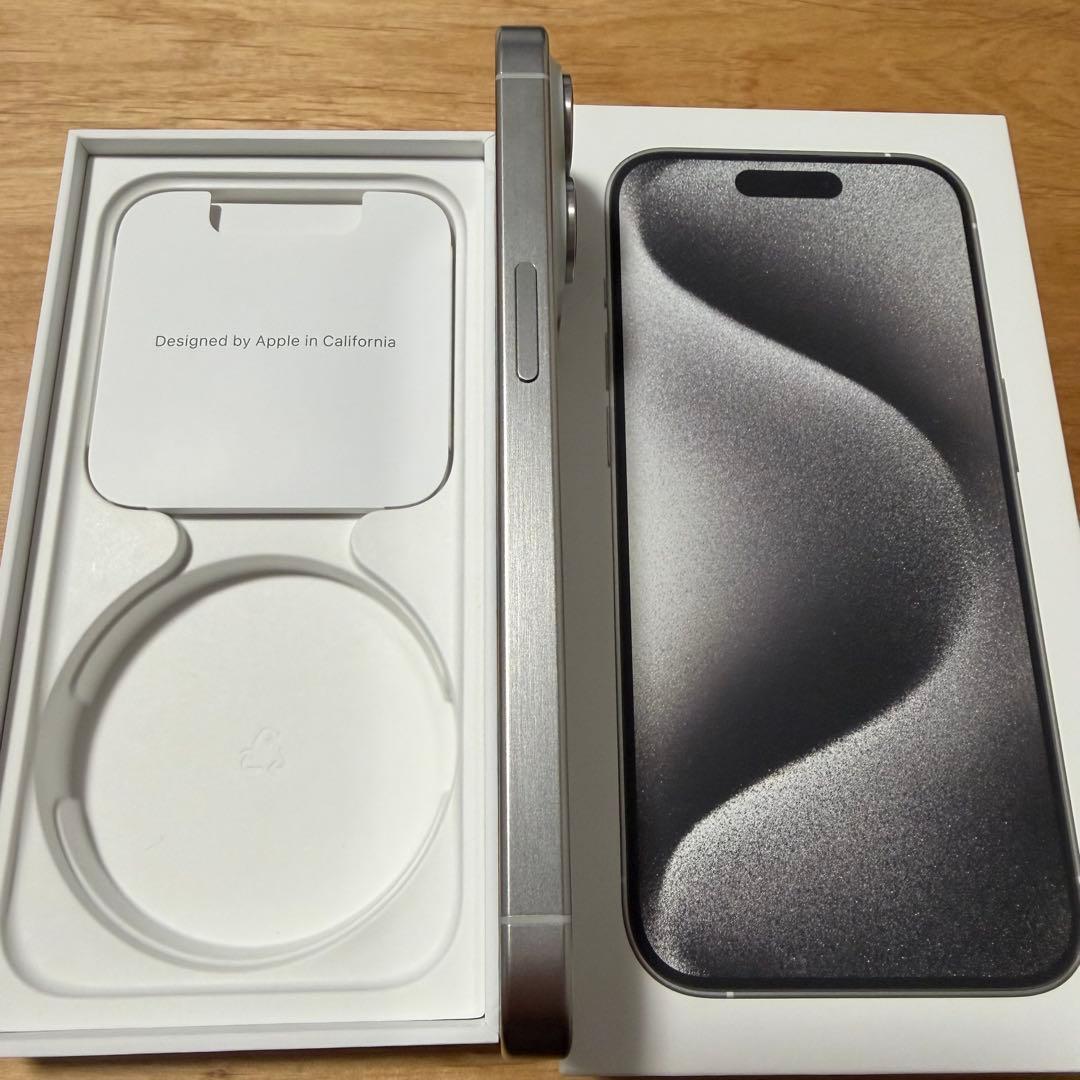 iPhone15pro 本体 256GB