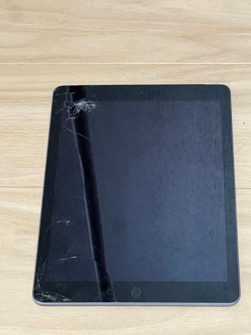 Apple iPad 第9世代 スペースグレー 64Gジャンク本体 箱付き