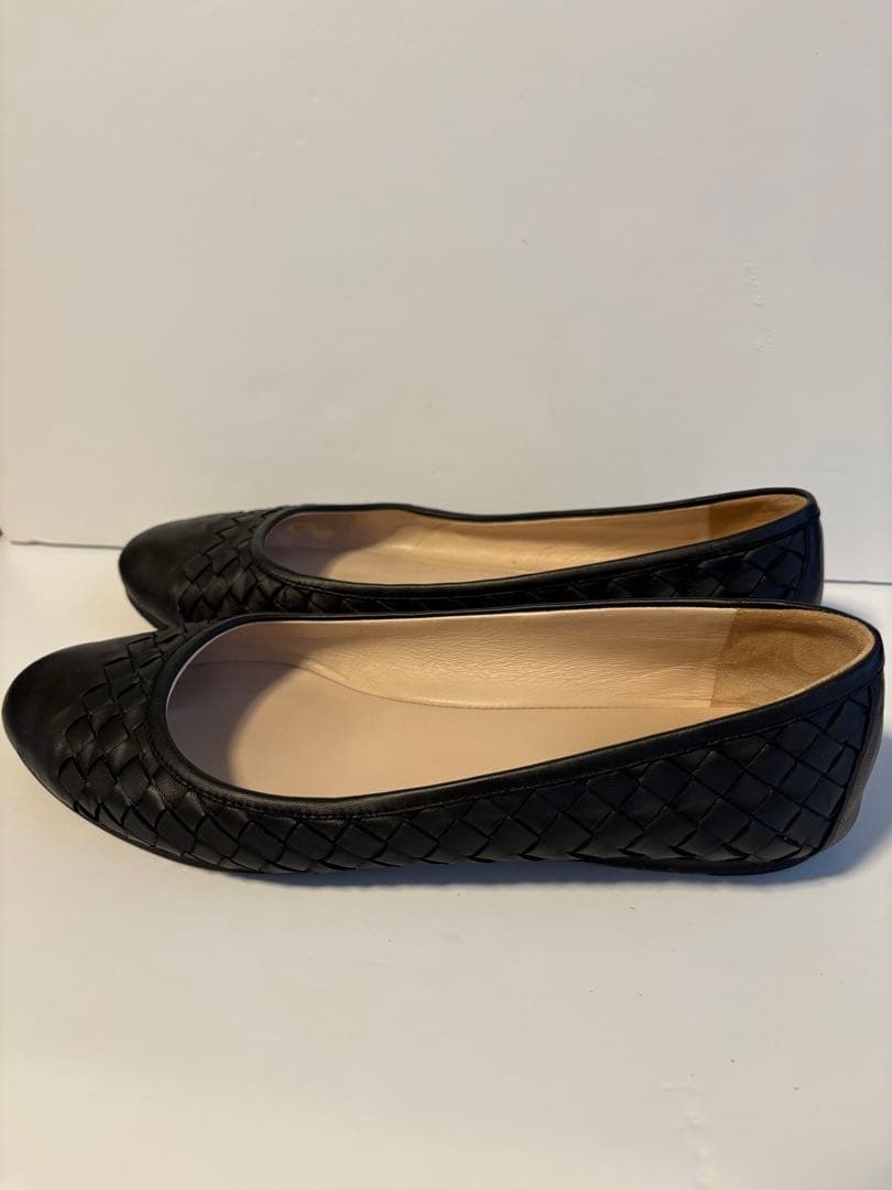 ✨️美品✨️　ボッテガヴェネタ　イントレチャート　フラットパンプス　レザー　黒