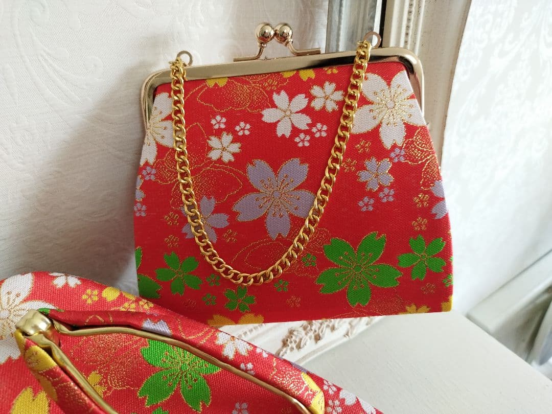 正絹黒色にぼかしの花模様の着物と作り帯のフルセット