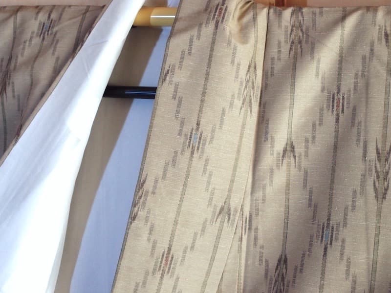 紬着物（絣文）裄68　正絹美品