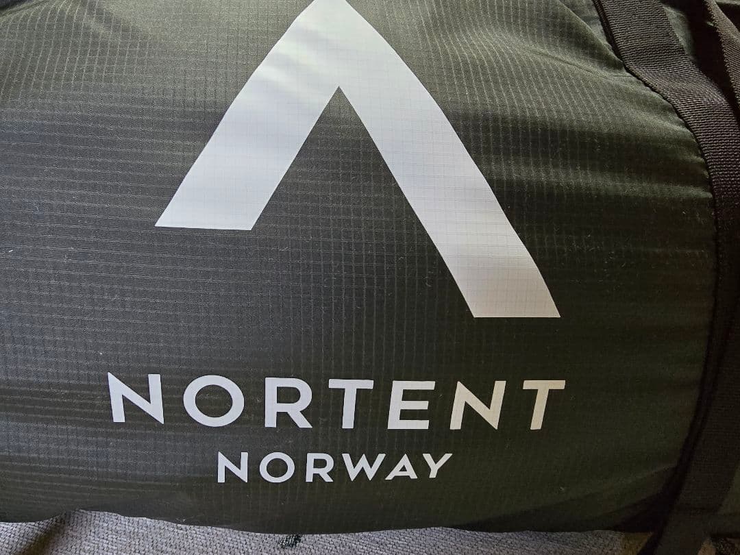 NORTENT Gamme8 EXTREME（新品 ）ドーム型テント　値下げ