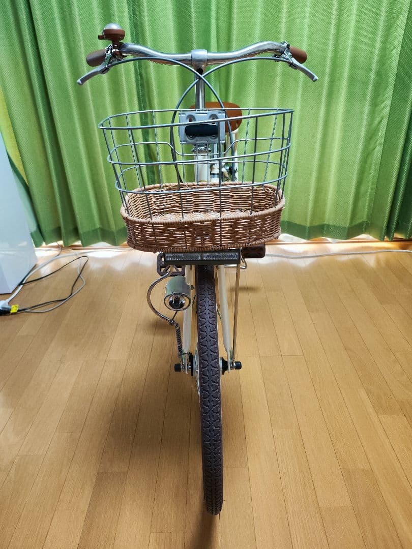 MAーJIN　asahi 子供用自転車　22インチ　 ホワイト 前カゴ付き